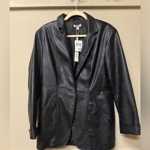 Max studio faux leather blazer